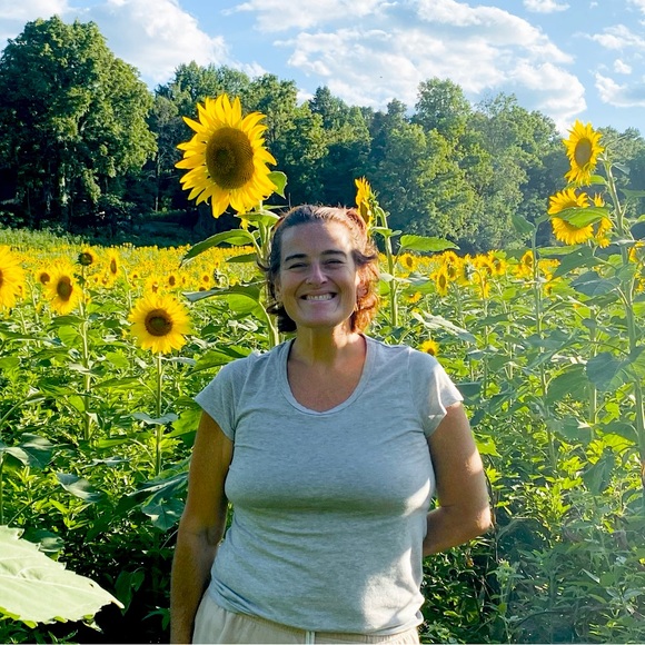 Meet your Posher, Micki - Picture 1 of 1